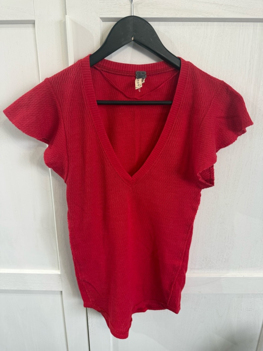 We The Free Cherry Red V-Neck Short Sleeve Knit Top